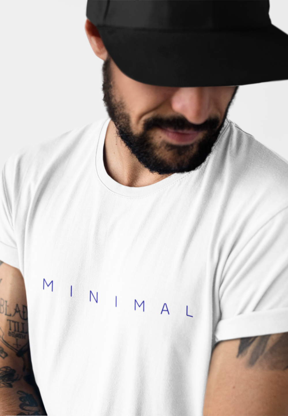 Minimal men’s round neck white tshirt